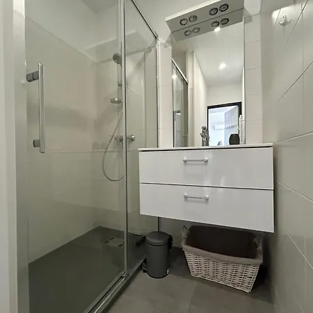 3 Pieces Equipe Face A La Pour 4 Personnes - Fr-1-837-33 Argelès-sur-Mer