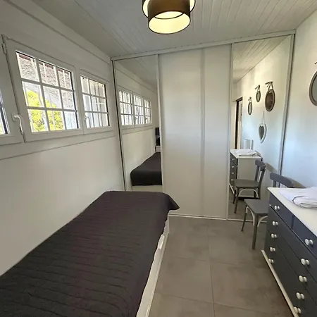 3 Pieces Equipe Face A La Pour 4 Personnes - Fr-1-837-33 Apartament